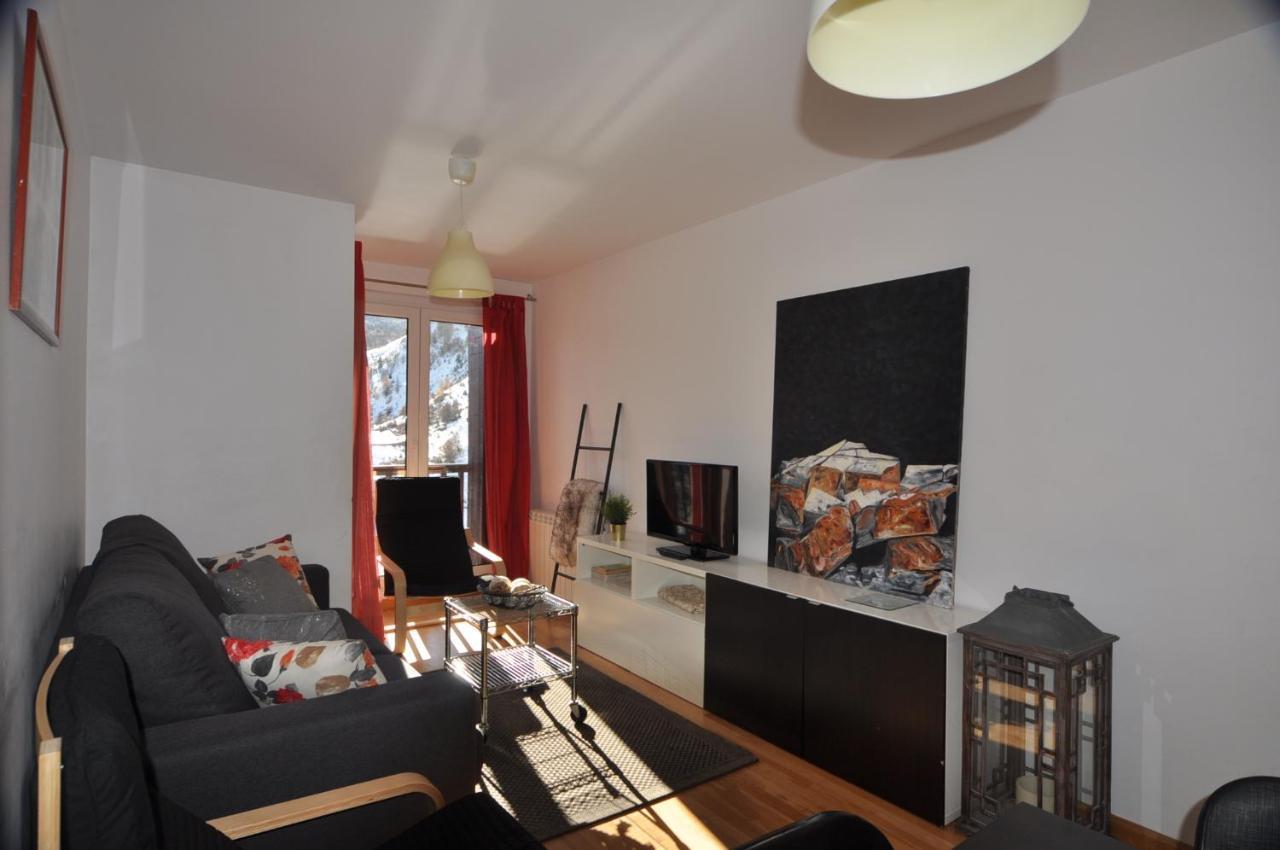 Apartamentos Tirol Formigal Exteriér fotografie